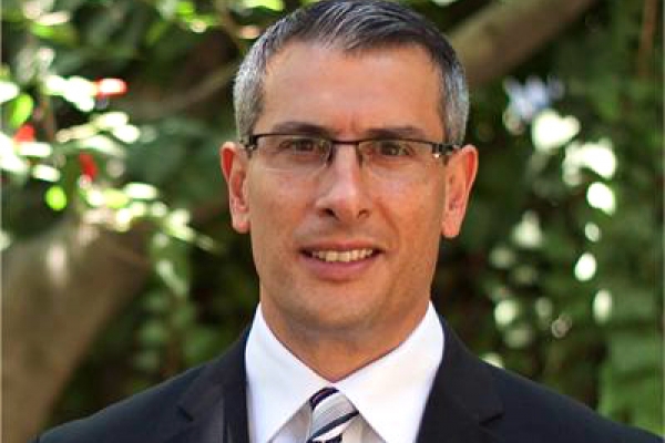 Dr. Erez Soref